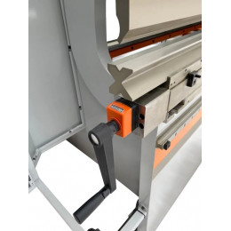 Листогибочный гидравлический пресс Ermaksan Power Bend PRO 3100x100 (с ручным бомбированием)