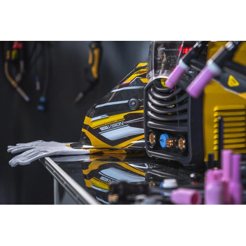 Маска сварщика КЕДР К-804 EXPERT (в разобранном виде)