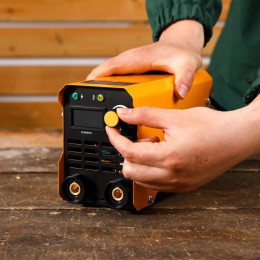 Сварочный аппарат инверторный DEKO DKWM200A Compact