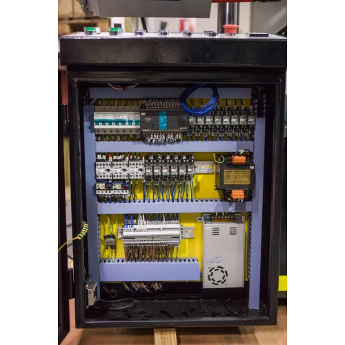 Автоматический ленточнопильный станок Stalex TBK-4228B двухколонный