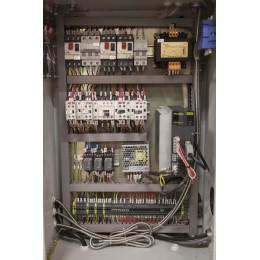 Широкоуниверсальный фрезерный станок STALEX MUF150 Servo