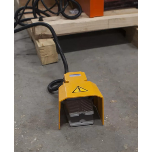 Гильотина электромеханическая Stalex Q11-4x1300NC