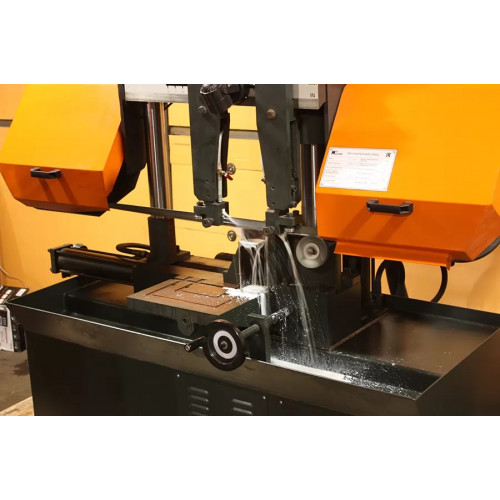 Полуавтоматический ленточнопильный станок MetMachine LS4050