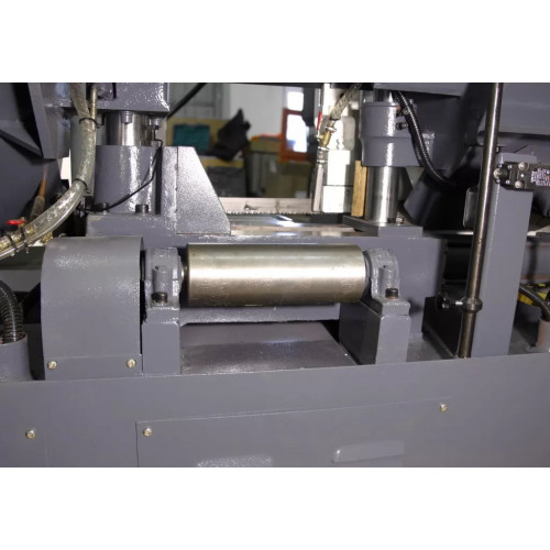 Полуавтоматический ленточнопильный станок METAL MASTER MGH-200