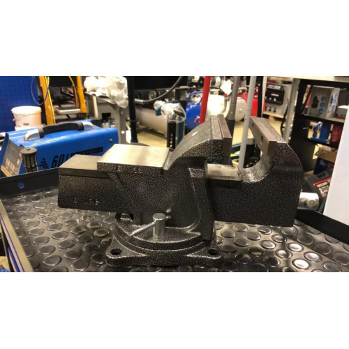 Тиски слесарные вращающиеся KraftWell KRW0150 150 мм