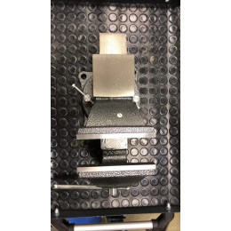 Тиски слесарные вращающиеся KraftWell KRW0150 150 мм