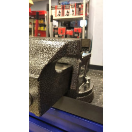 Тиски слесарные вращающиеся KraftWell KRW0150 150 мм