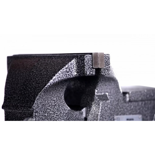 Тиски слесарные вращающиеся KraftWell KRW0150 150 мм