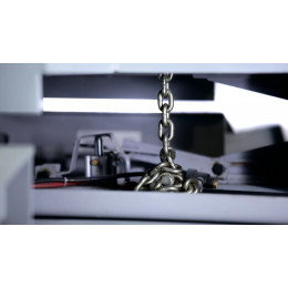 Подъемник ножничный KraftWell KRW260B (г/п 2500 кг, пневматический, напольный, с поворотными лапами)