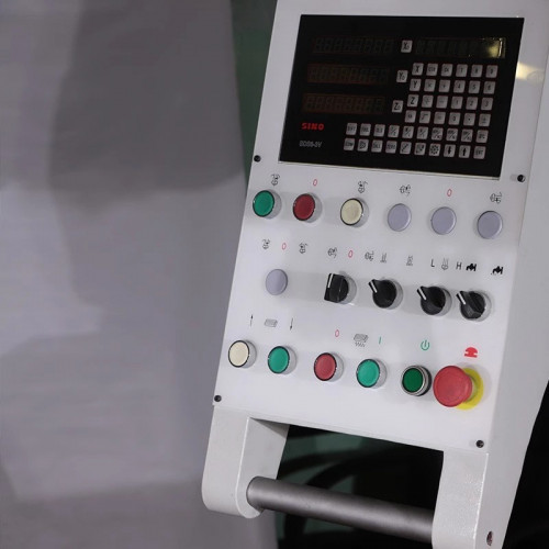 Универсальный фрезерный станок VISPROM FVX-125W