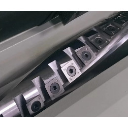 Рейсмусовый станок с валом helical BELMASH P2200MH