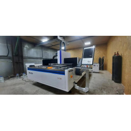 Оптоволоконный лазерный станок MetalTec 1530S (1000W)
