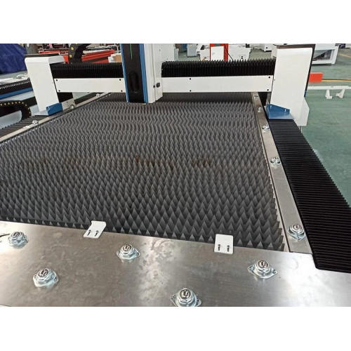 Оптоволоконный лазерный станок MetalTec 1530B (3000W)
