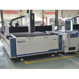 Оптоволоконный лазерный станок MetalTec 1530C (3000W) с ручной сменой рабочих столов