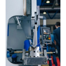 Листогибочный пресс MetalTec HBM 30/1600