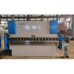 Листогибочный пресс MetalTec HBM 125/3200М