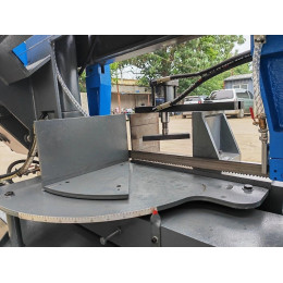 Полуавтоматический ленточнопильный станок MetalTec BS 350CZ