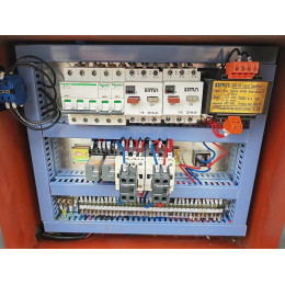 Полуавтоматический ленточнопильный станок MetalTec BS 350CZ