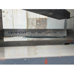Полуавтоматический ленточнопильный станок MetalTec BS 350CZ