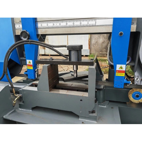 Полуавтоматический ленточнопильный станок MetalTec BS 350CZ