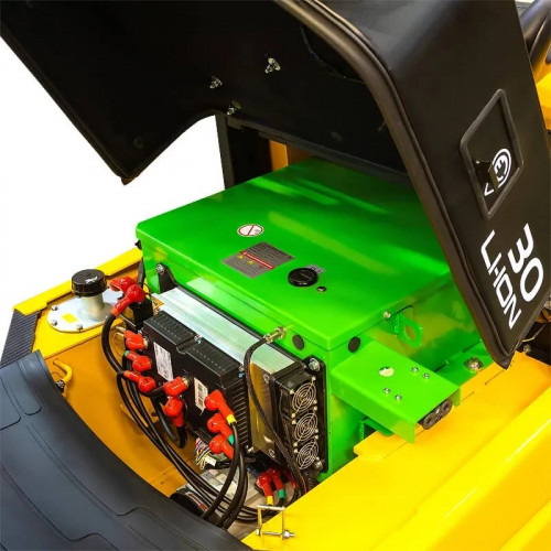 Погрузчик вилочный электрический SMARTLIFT EFL302 (3000 кг, 4,8 м, li-ion 80В / 280Ач)